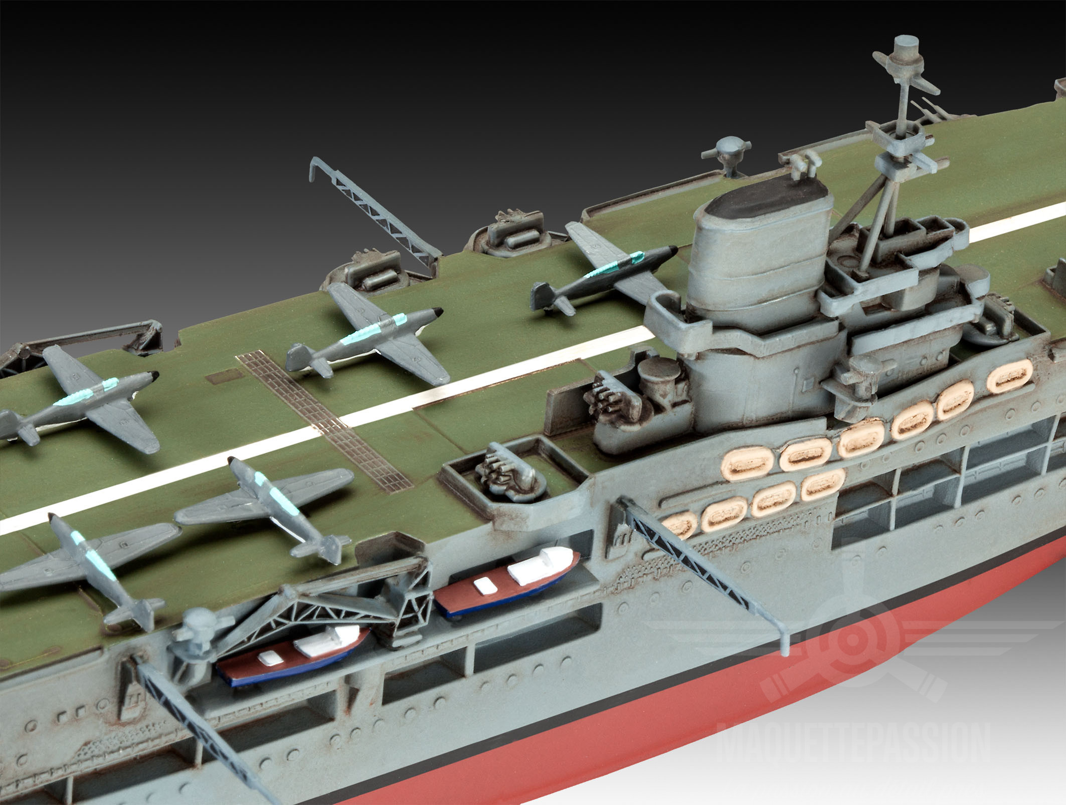 Maquette Revell HMS Ark Royal 1:720 – Porte-avions Et Destroyer Tribal F75 Eskimo – Niveau Confirmé – 110 Pièces – 34,3 Cm